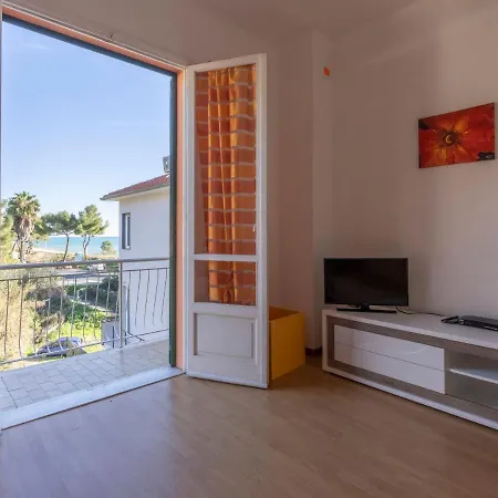 Felicita By Interhome